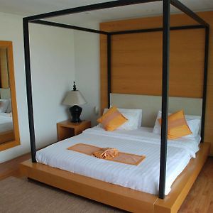 One-Bedroom Duplex Room